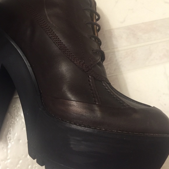 Ralph Lauren platform boot - Picture 4 of 4